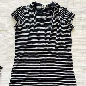 Vince tshirt sizeS